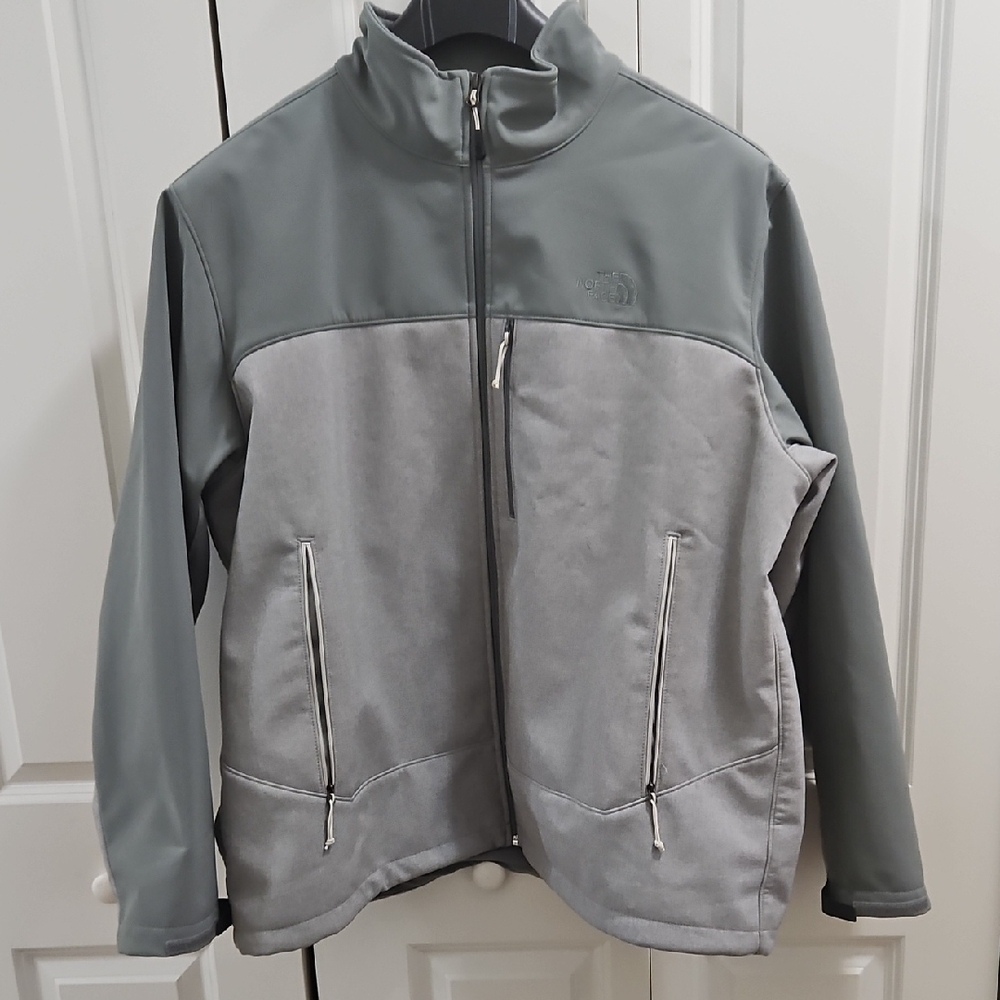 The North Face Men's Two-Tone Gray Performance Jacket
